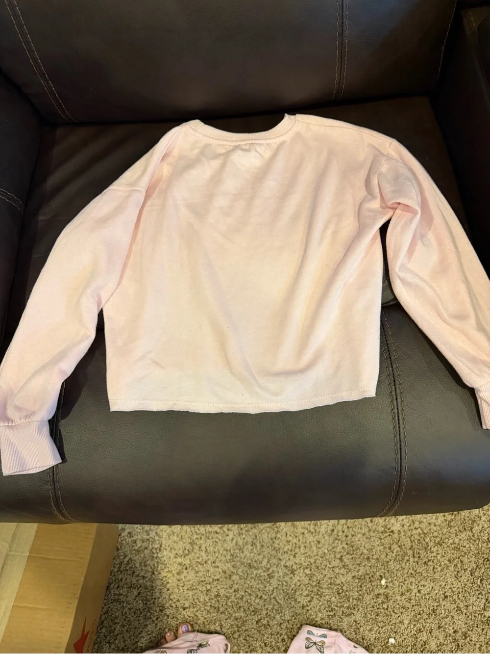 Girls bundle of 5 different shirts!! Different brands, all in good condition!!